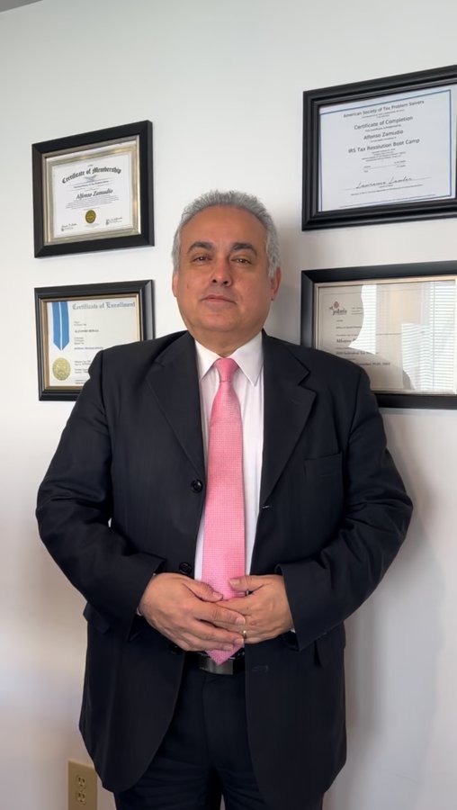 Alfonso Rosas with credentials